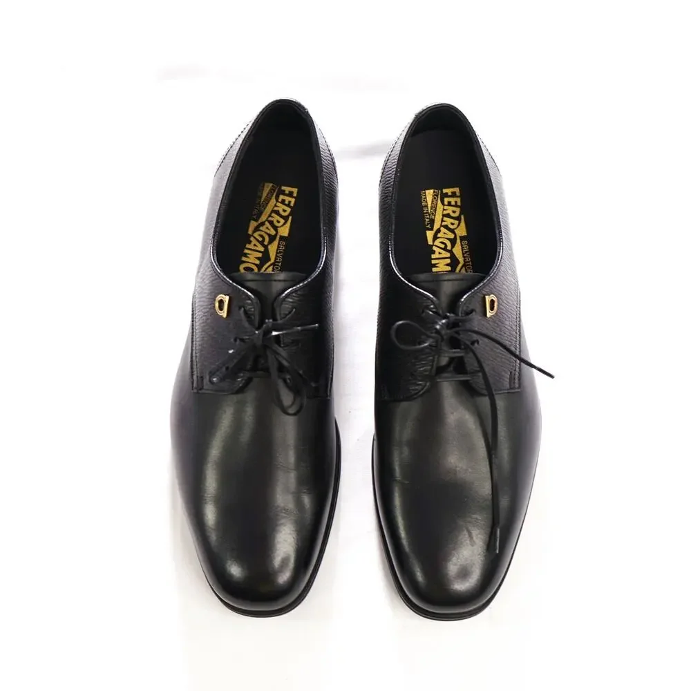 $775 FERRAGAMO - Black Leather 